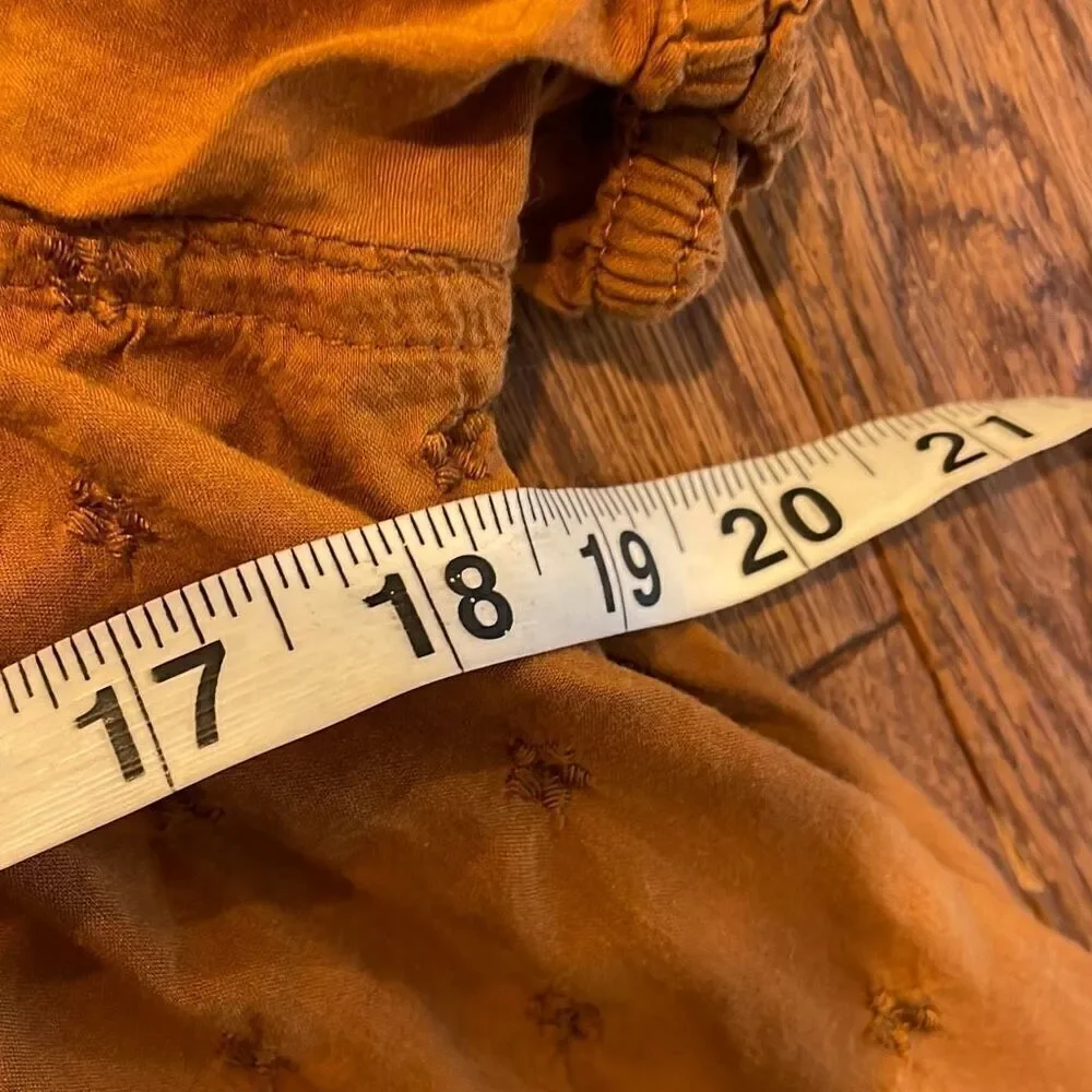 Old Navy brown square neck embroidered puff sleeve top M